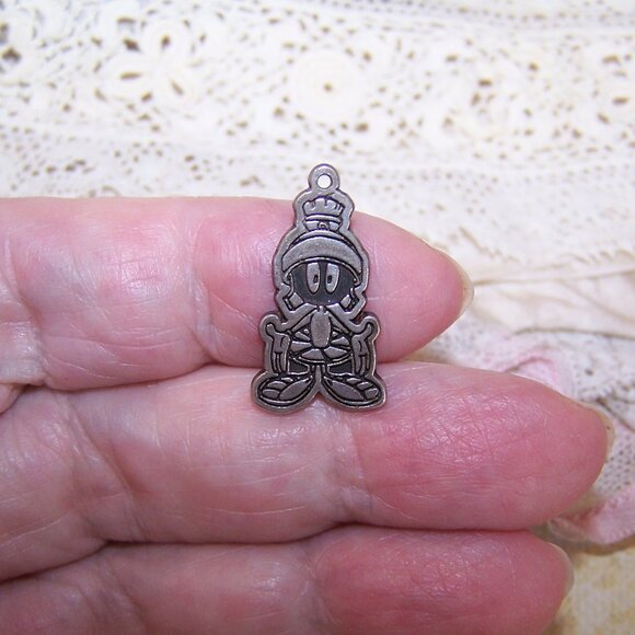 Sterling Silver Flat Charm - Warner Brothers Looney Tunes Marvin Martian - Picture 2 of 6